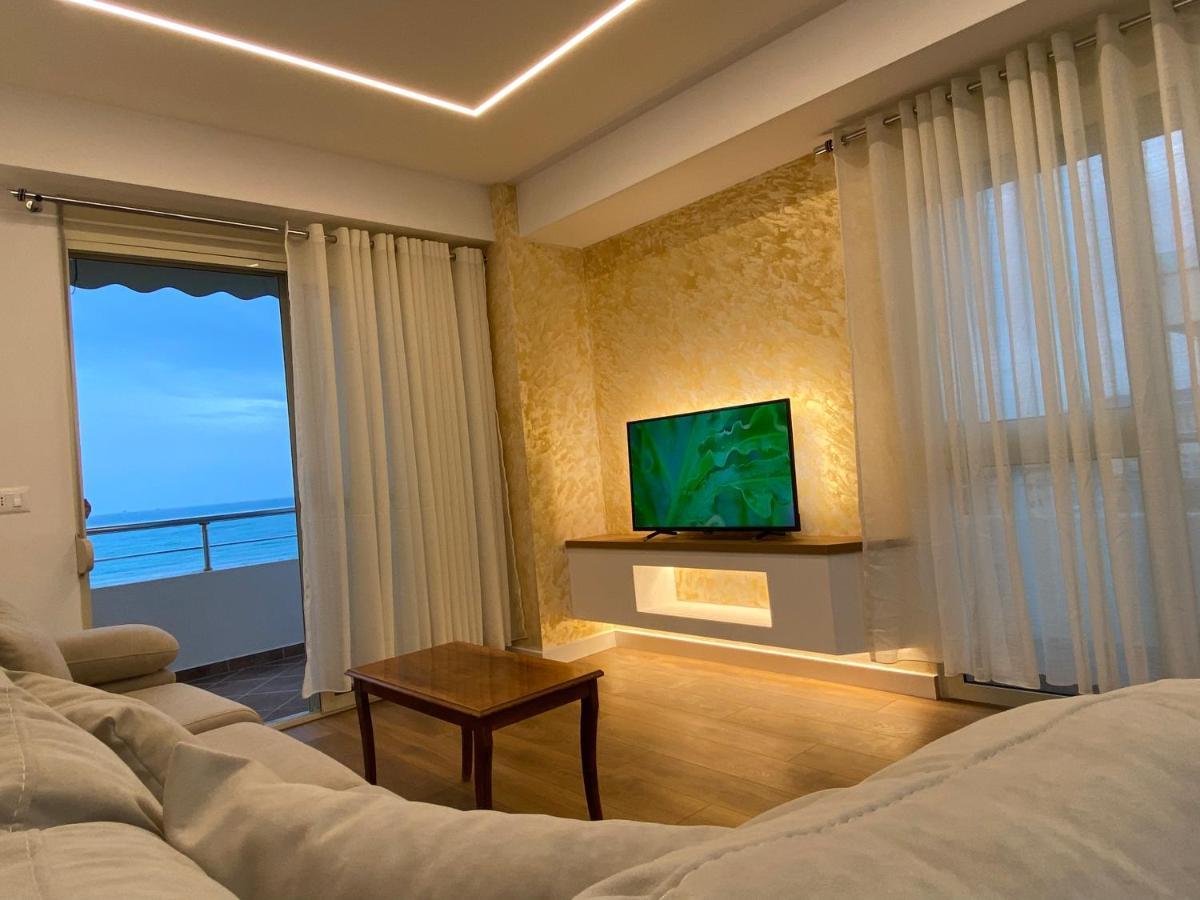 The Blue Pearl Apartment 2 Durrës Exteriör bild