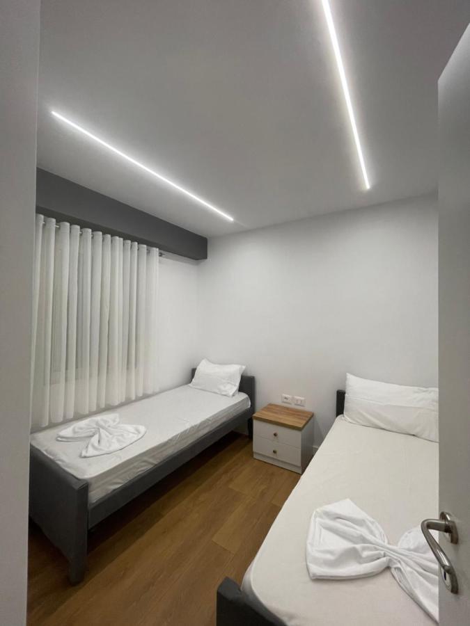 The Blue Pearl Apartment 2 Durrës Exteriör bild