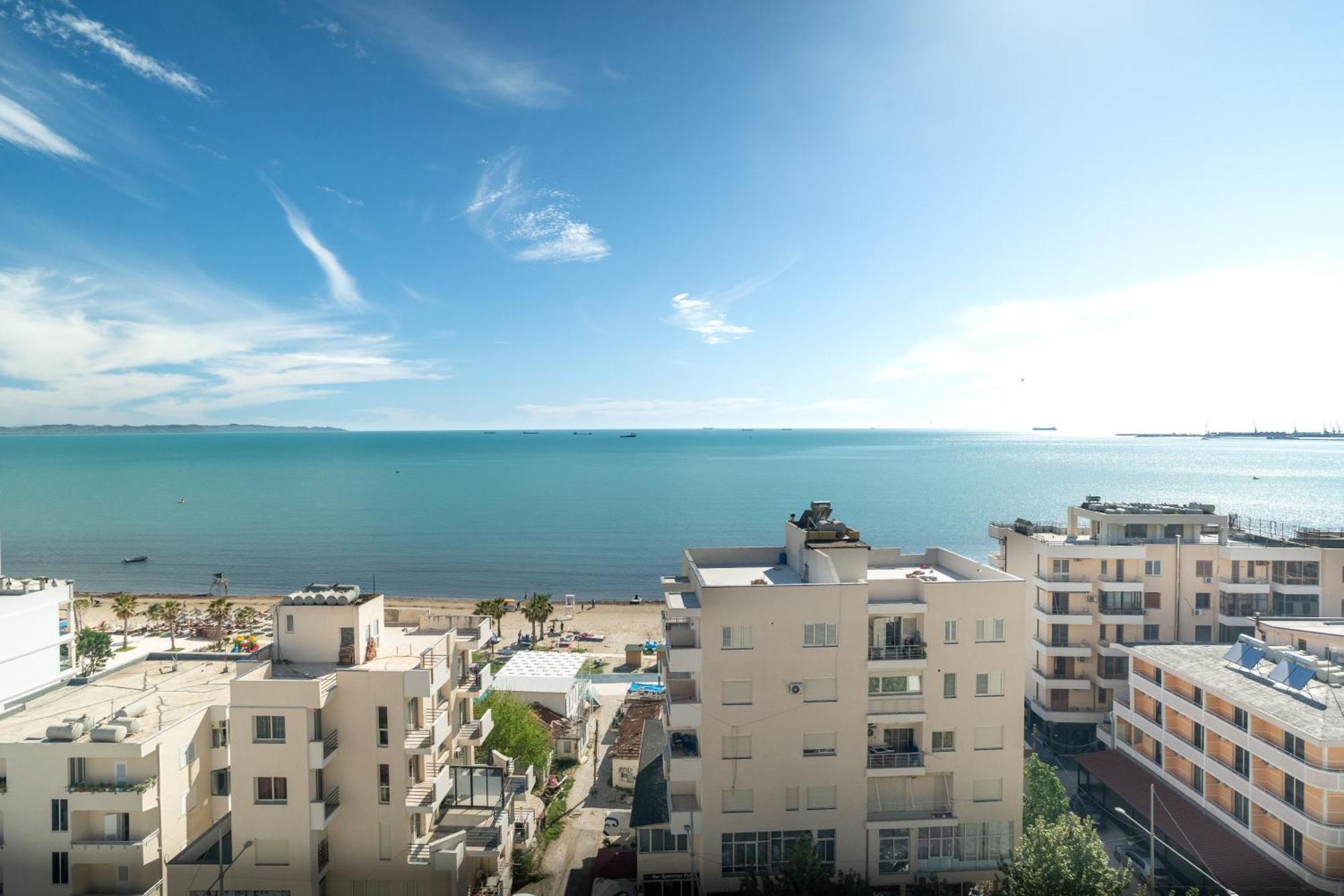 The Blue Pearl Apartment 2 Durrës Exteriör bild